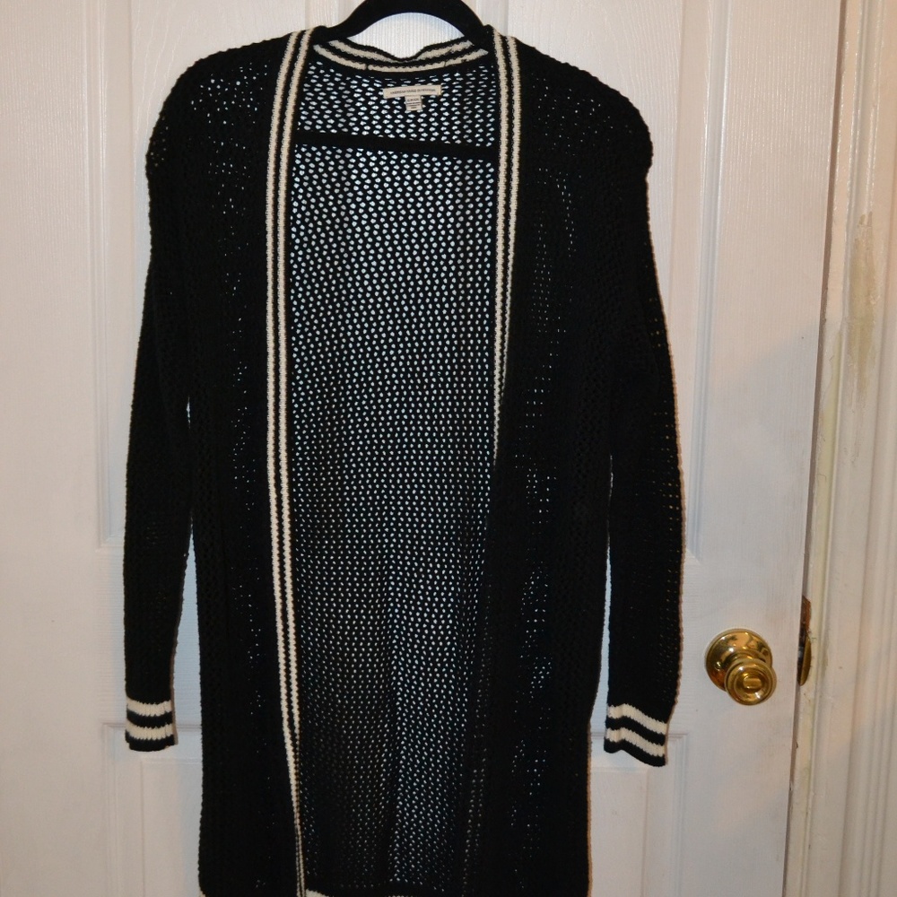 American Eagle Black & White Cardigan, S